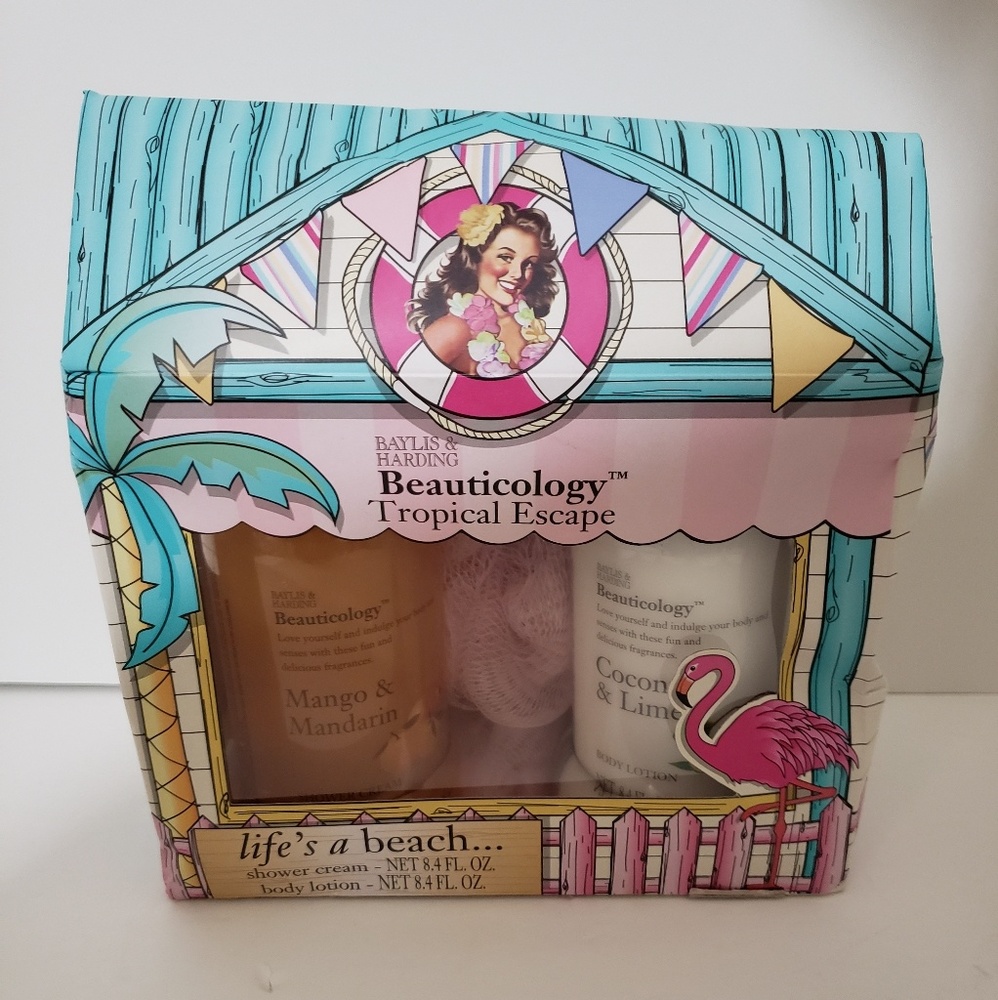 Baylis and Harding Tropical Escapes bath set